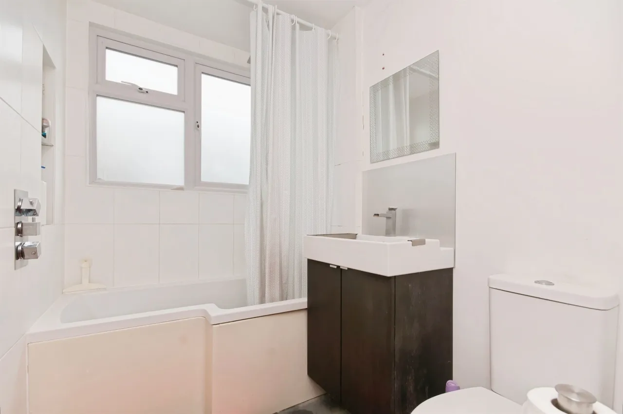 Pevensey Bay Road, Eastbourne, BN23, photo 15