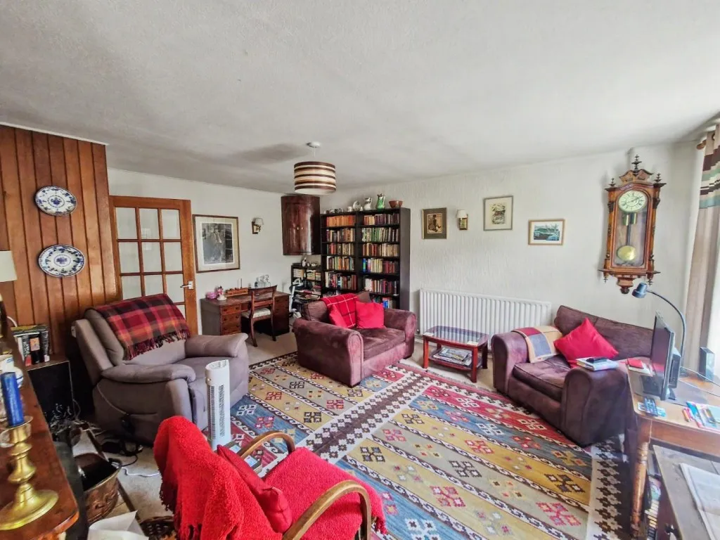 Sawbridge Road, Grandborough, photo 7