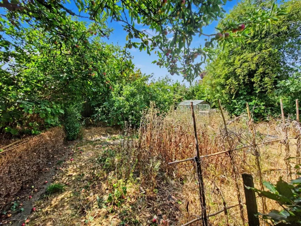 Sawbridge Road, Grandborough, photo 5