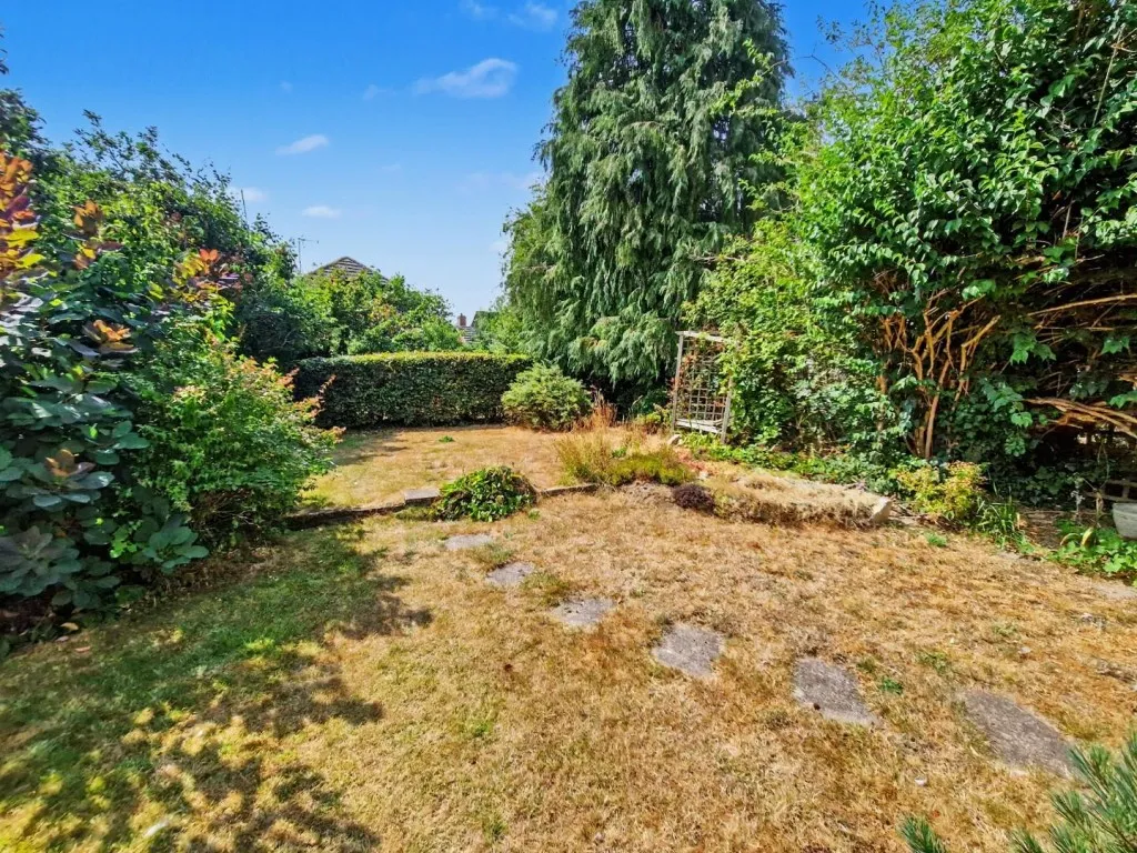 Sawbridge Road, Grandborough, photo 6