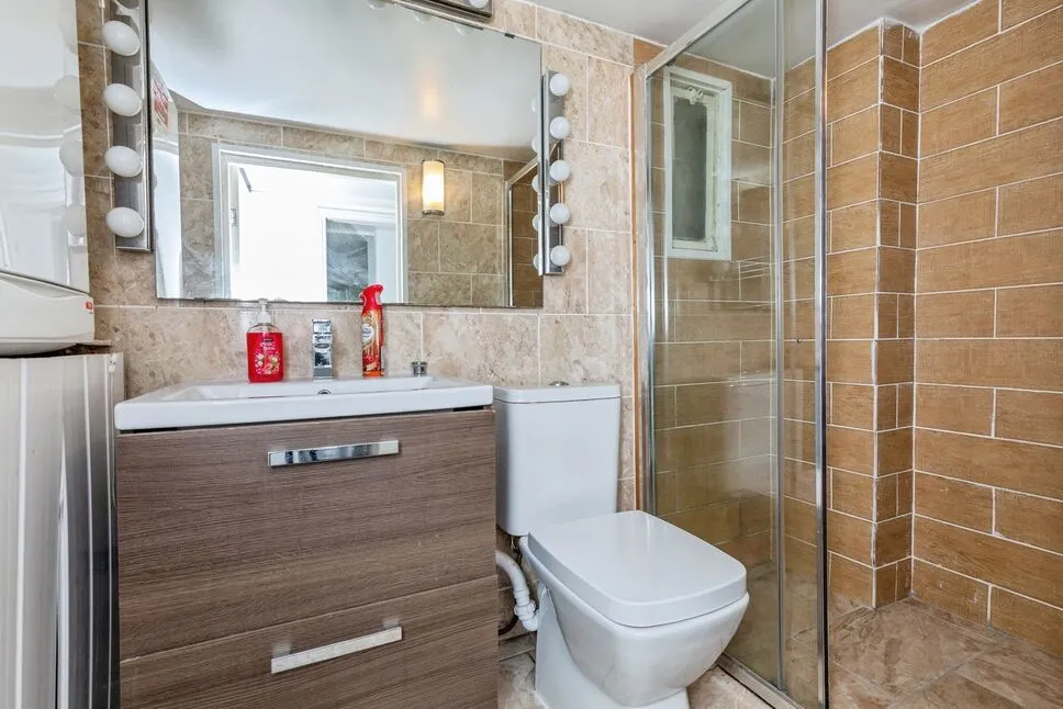 Maidstone Road, Rochester, ME1, photo 25