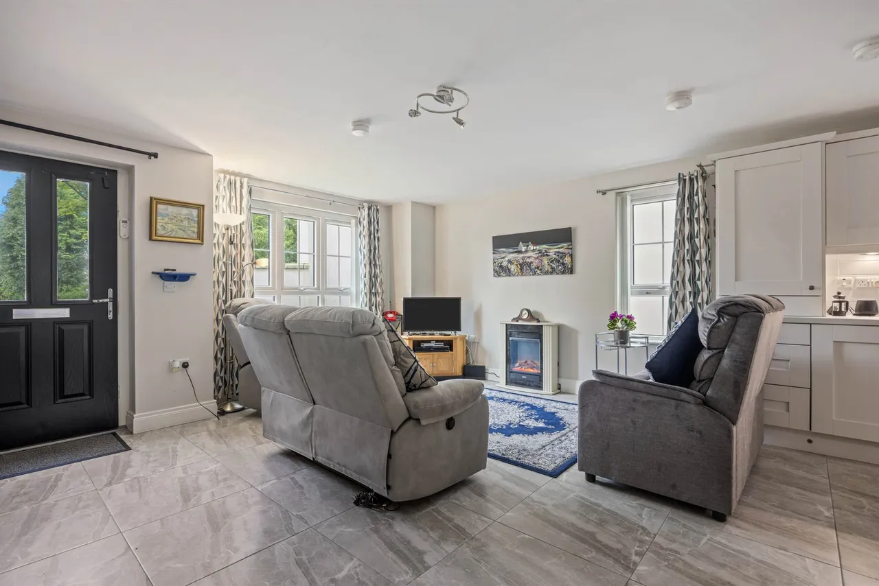 Upper Newtownards Road, Ballyhackamore, BT4, photo 4