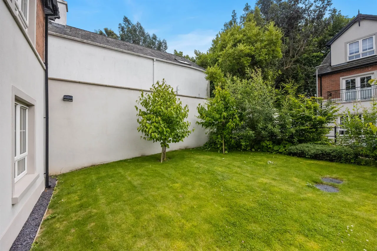 Upper Newtownards Road, Ballyhackamore, BT4, photo 17