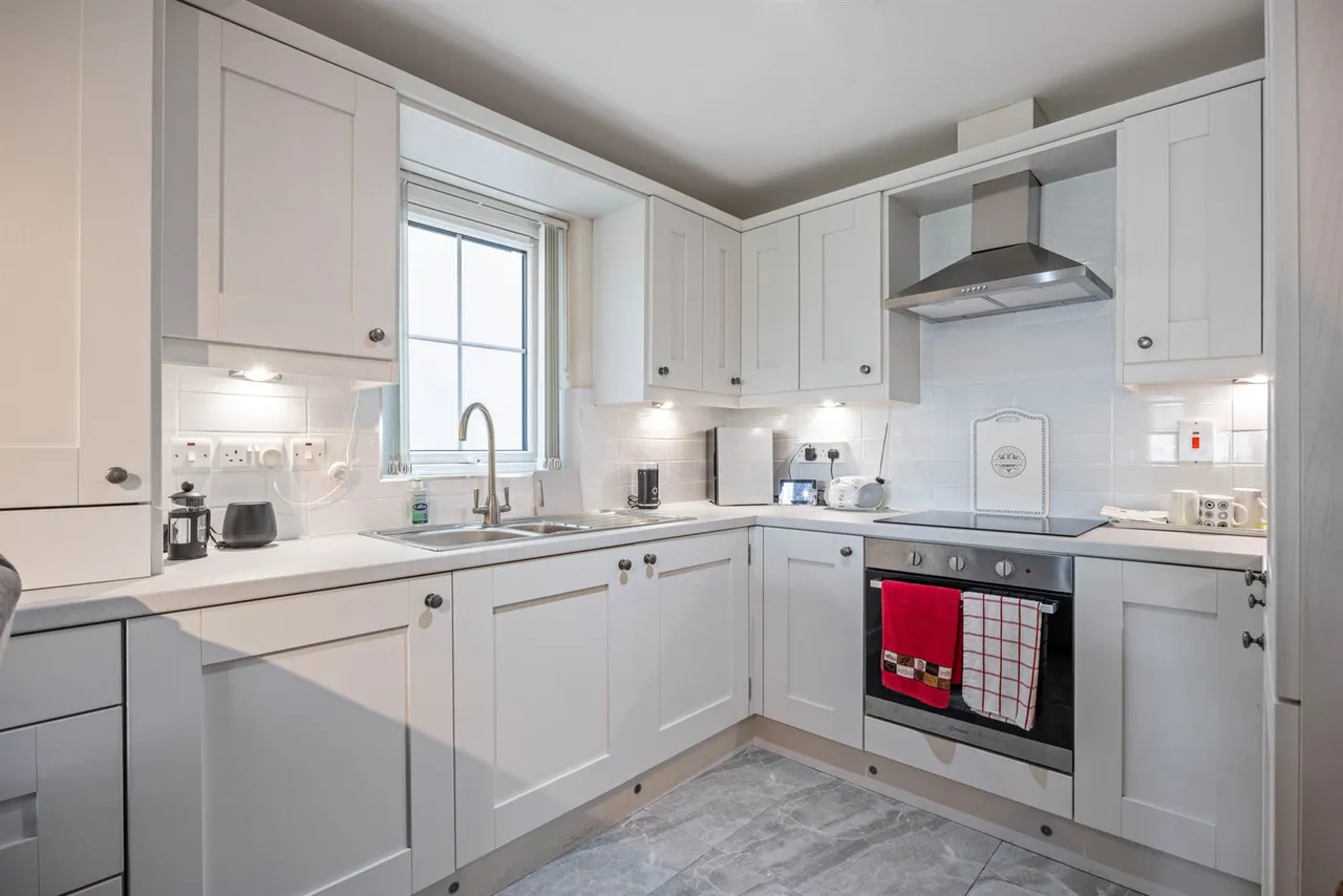 Upper Newtownards Road, Ballyhackamore, BT4, photo 8
