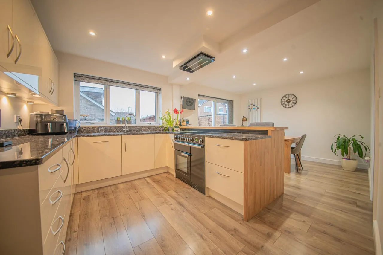 1 Noyce Drive, Fair Oak, EASTLEIGH, Hampshire, SO50 7LT, photo 5