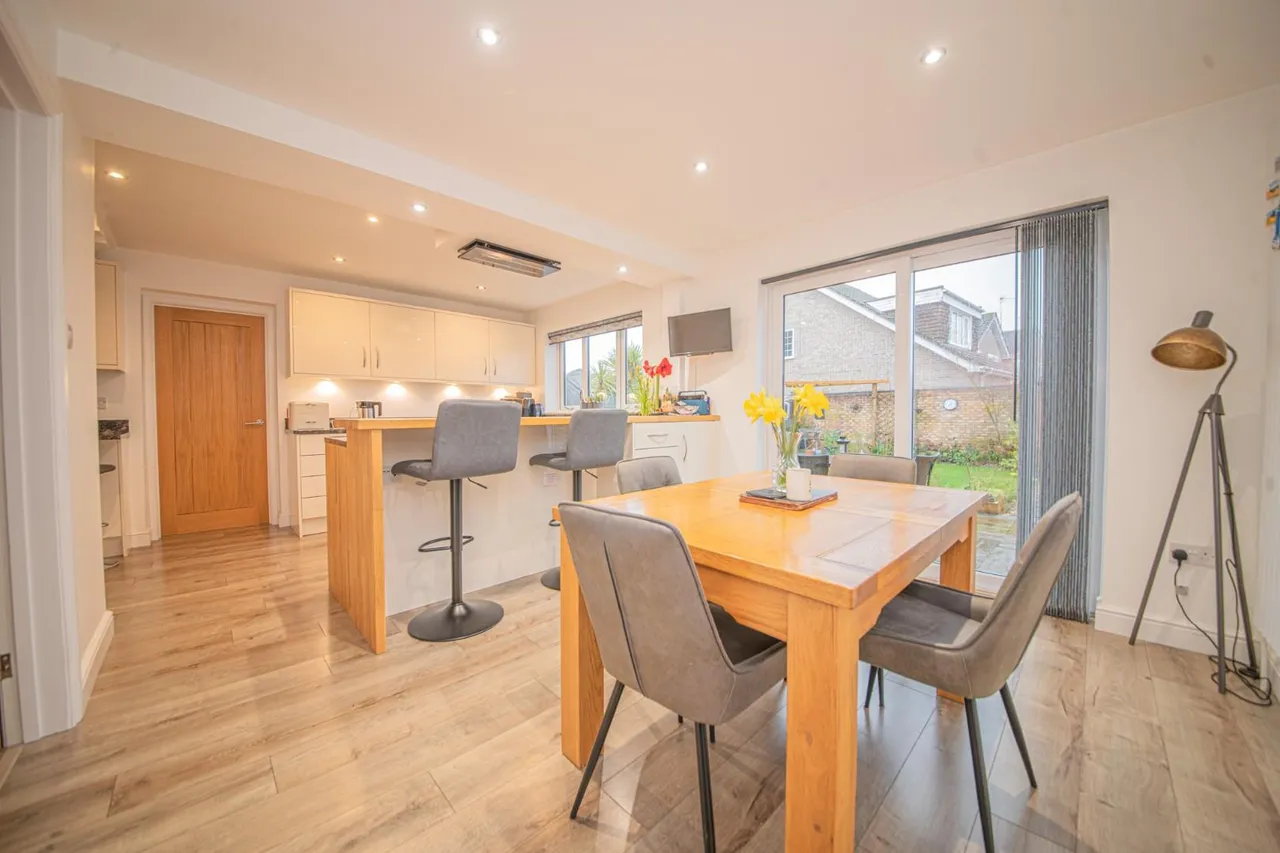 1 Noyce Drive, Fair Oak, EASTLEIGH, Hampshire, SO50 7LT, photo 3