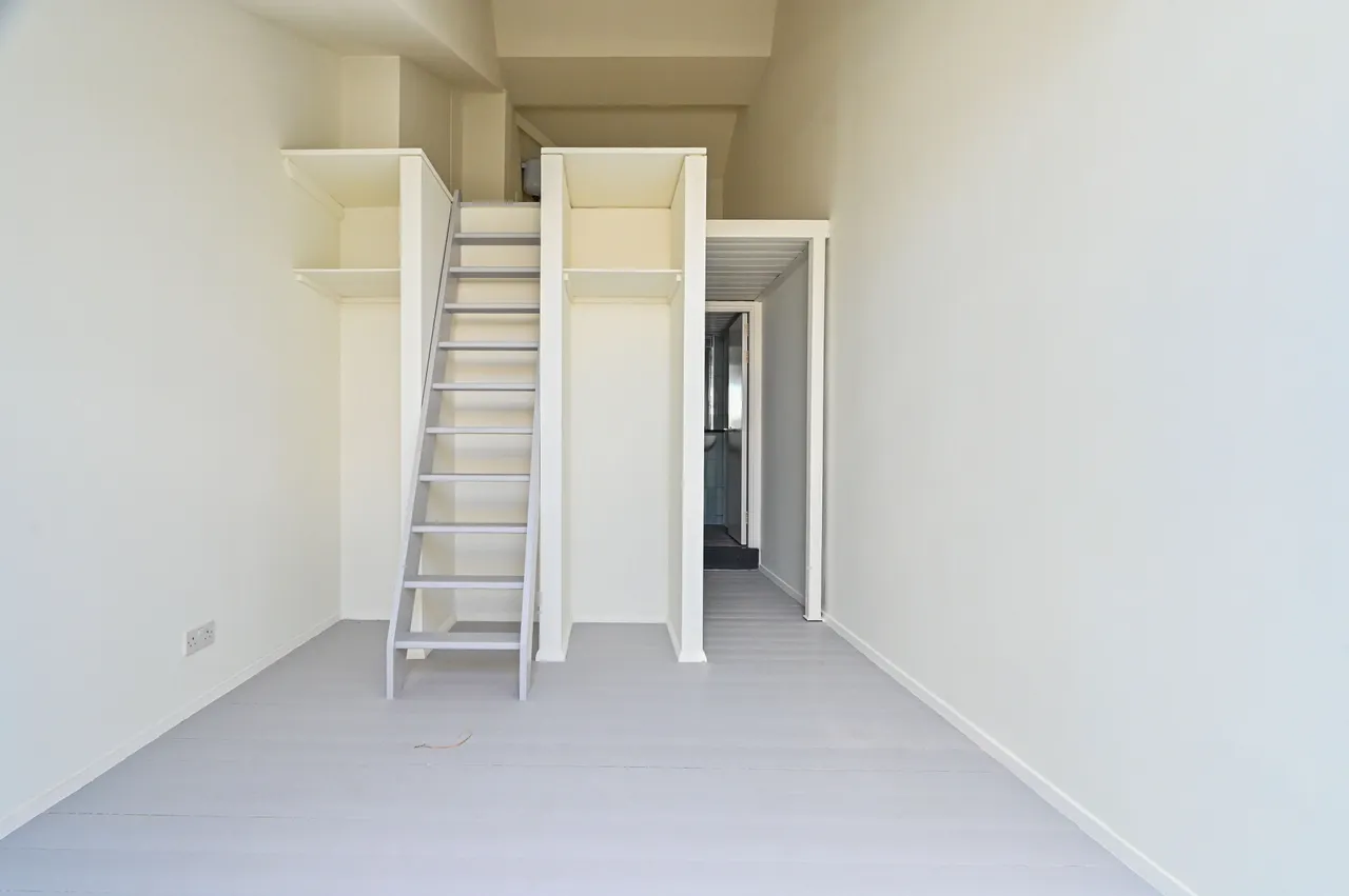 Flat 551 Manhattan Building, Bow Quarter, London, photo 6