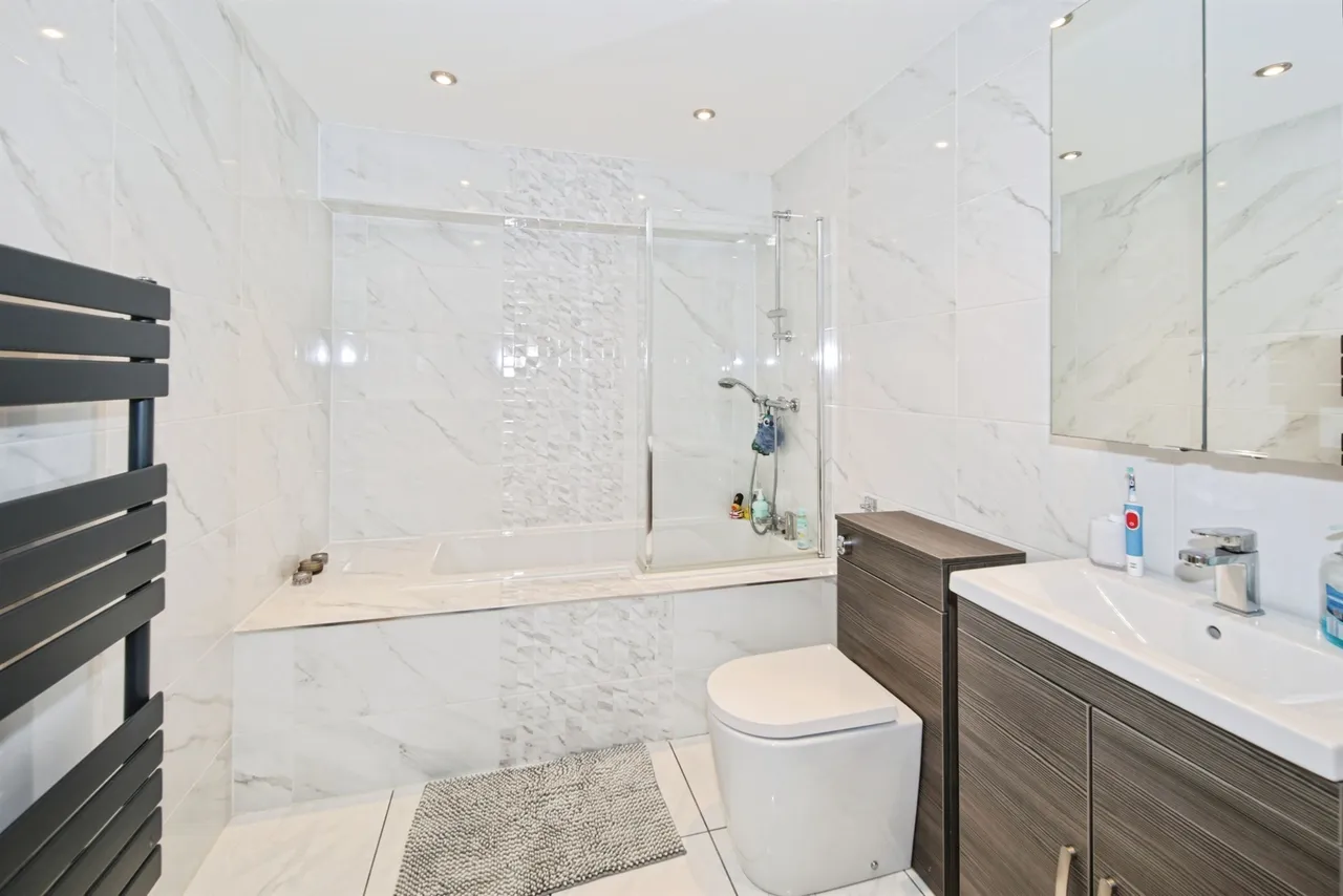 Laurels Crescent, Balsall Common, CV7, photo 9