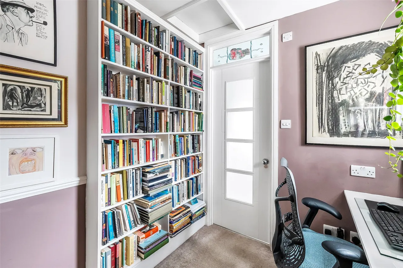 Wathen Road, Dorking, RH4, photo 14