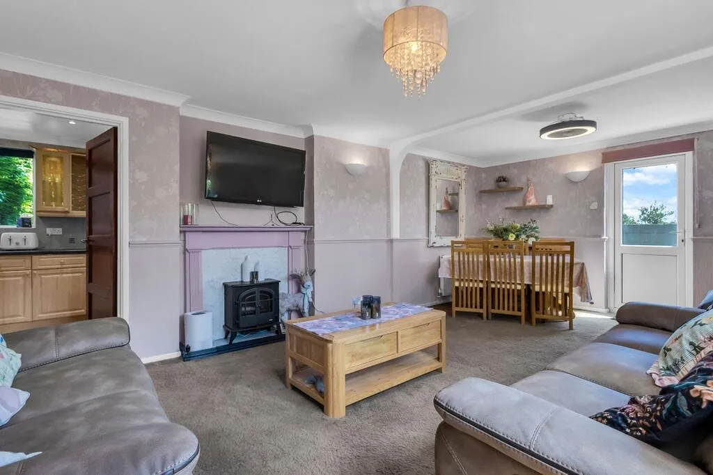 Mackenders Close, Eccles, ME20, photo 2
