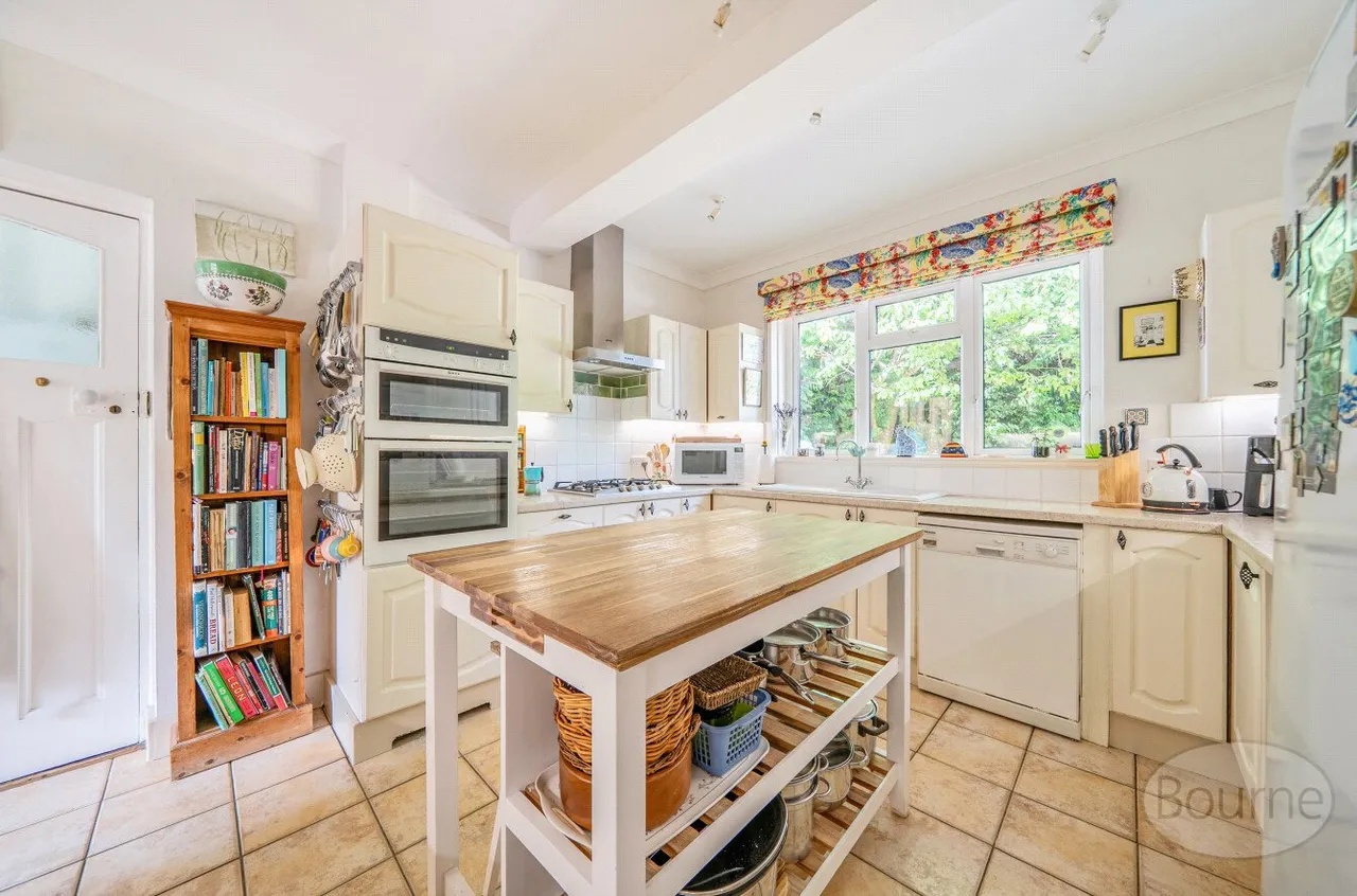 Torberry Drive, Petersfield, GU31, photo 4