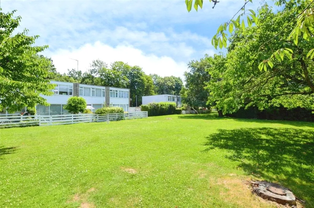 Trinity Close, Northwood Fees Apply, HA6, photo 4