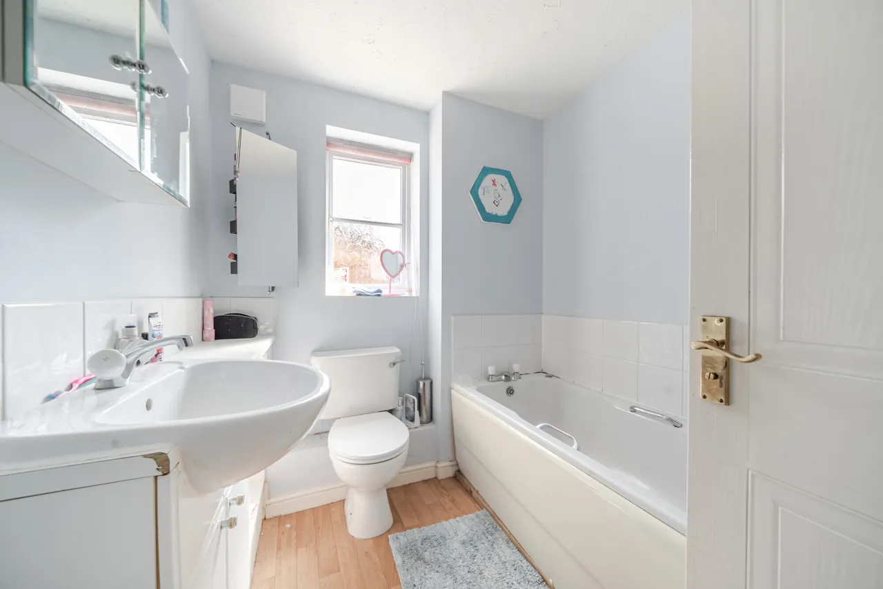 Ottawa Drive, Liphook, GU30, photo 7