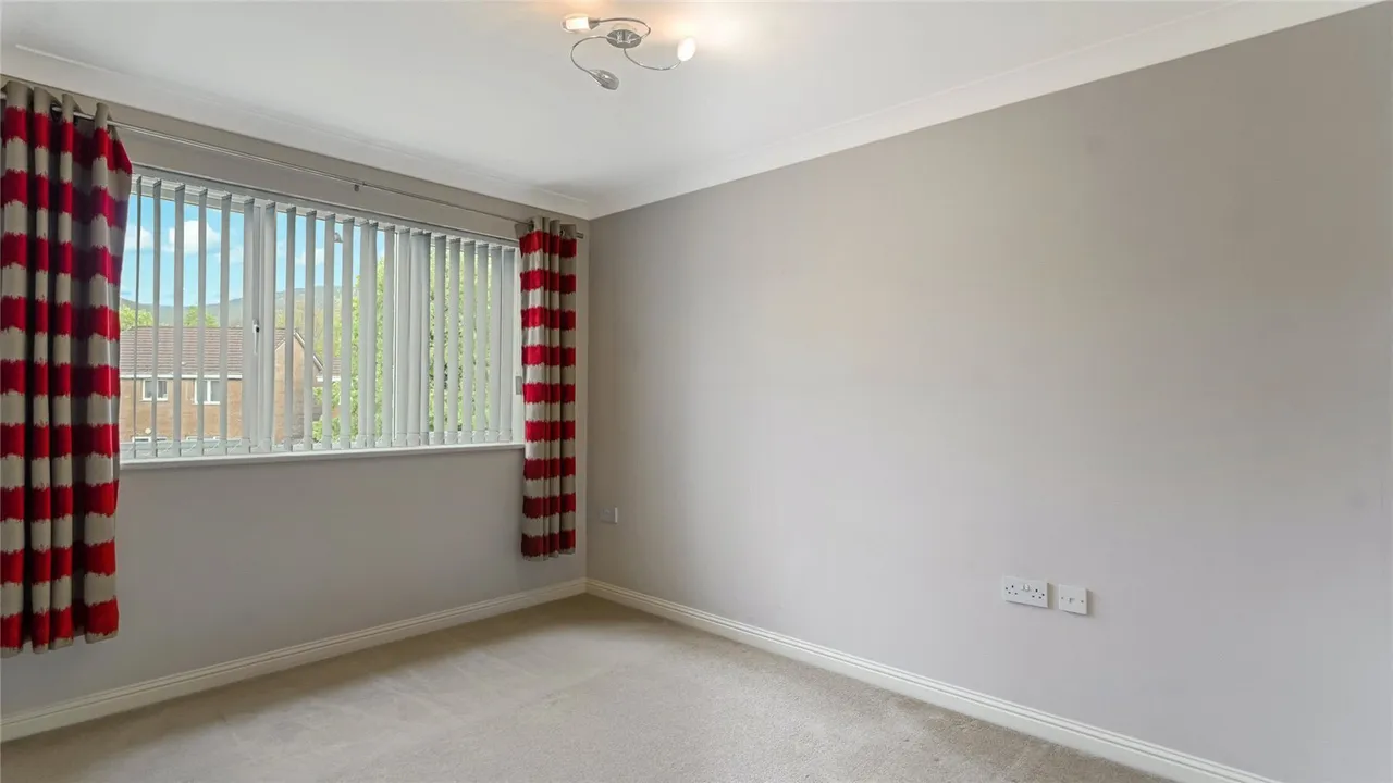 The Muirs, Tullibody, Alloa, Clackmannanshire, FK10, photo 12