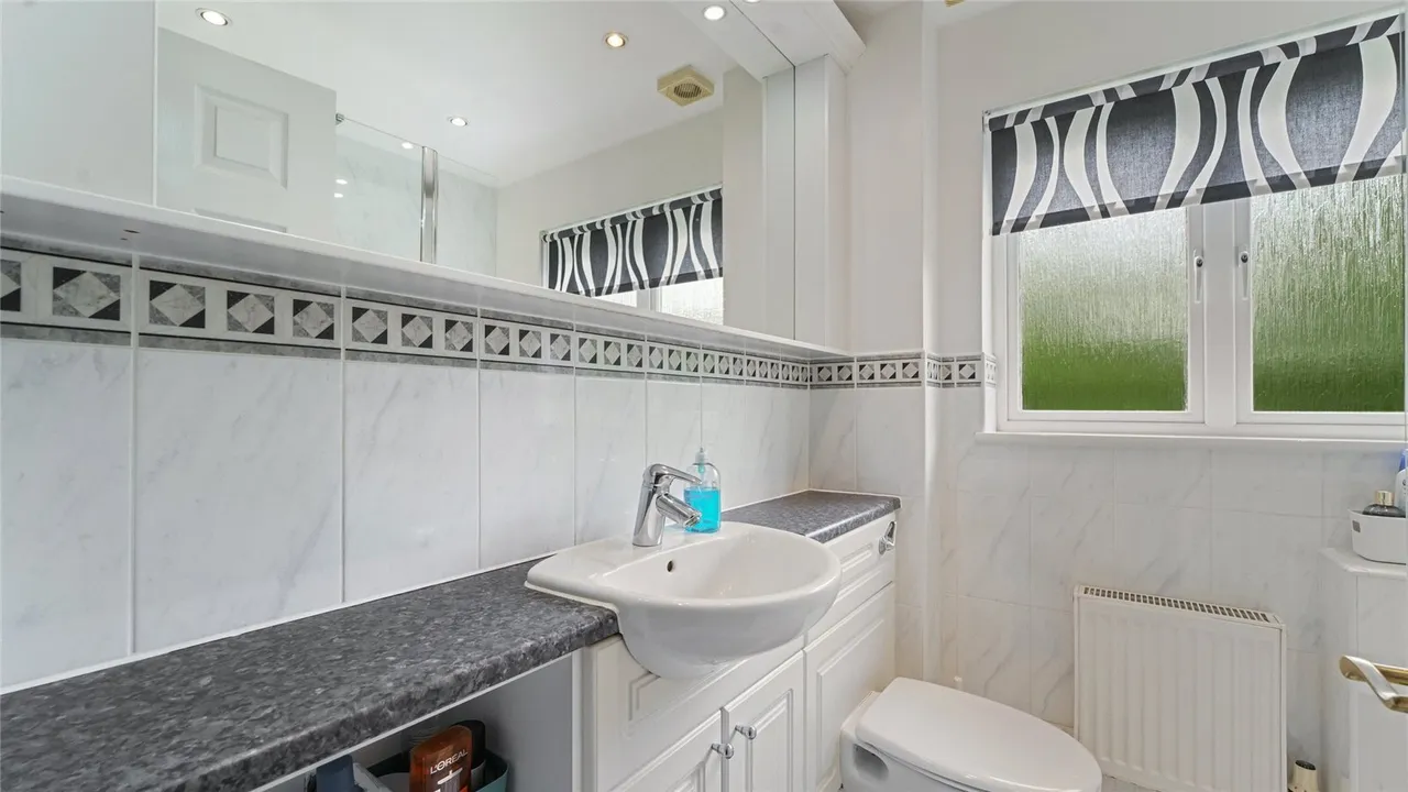The Muirs, Tullibody, Alloa, Clackmannanshire, FK10, photo 16