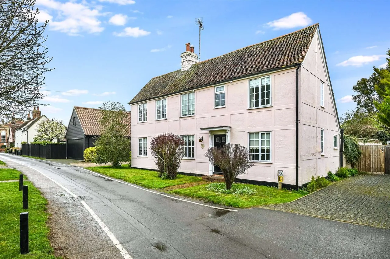 3 bed house for sale, The Chase, Kelvedon, CO5