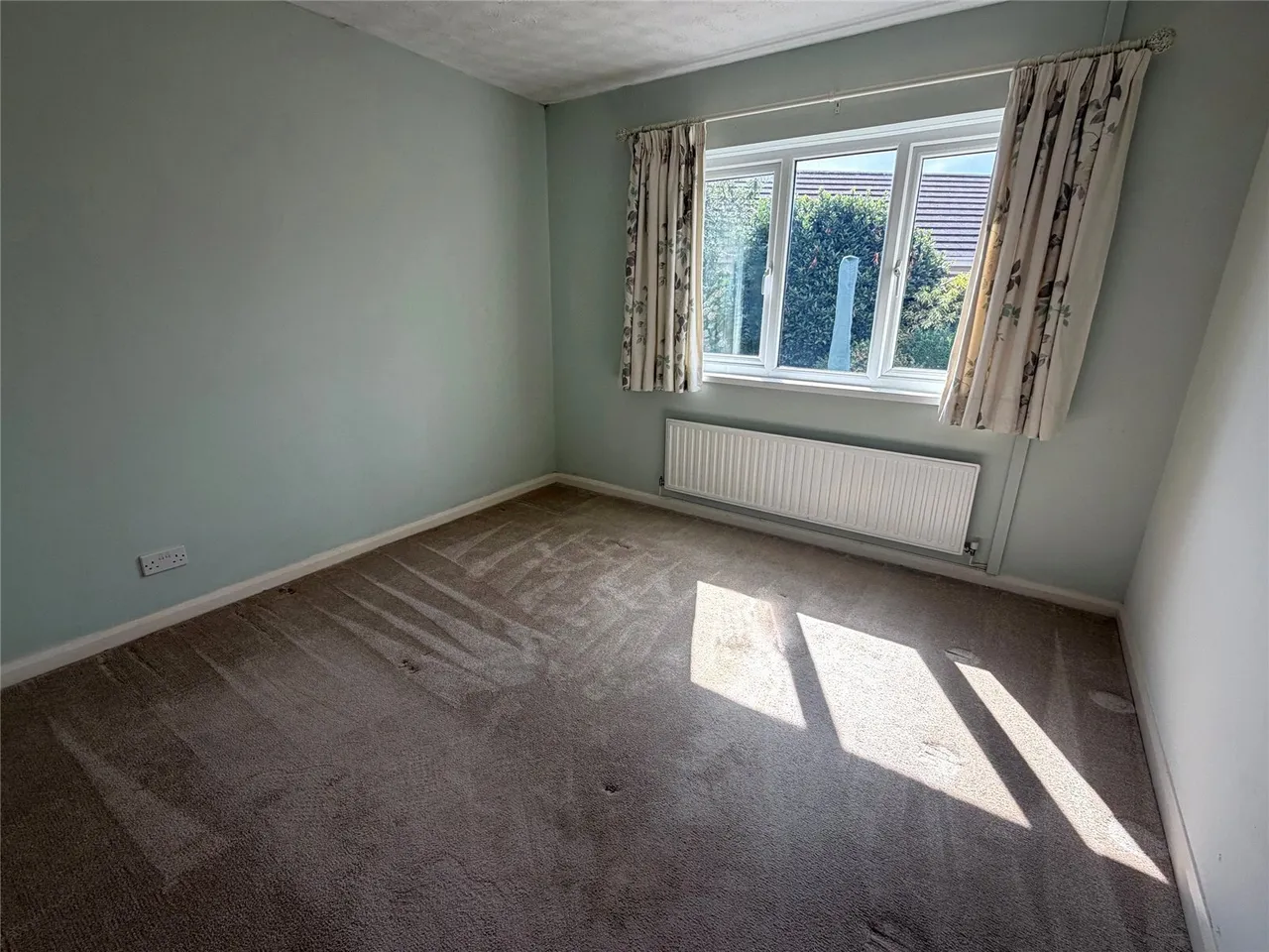 Woodland Crescent, Milford Haven, SA73, photo 14