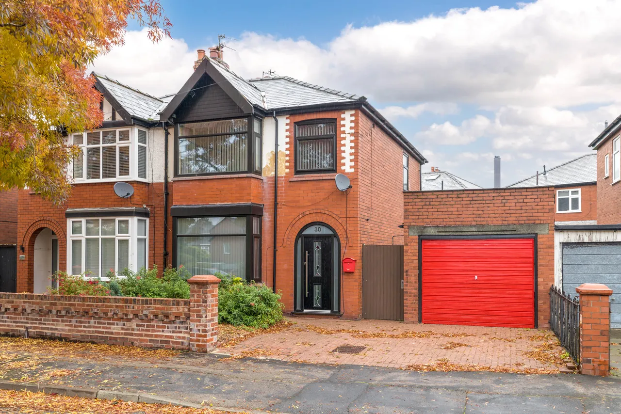 3 bed house to rent, Walkden Avenue East, Swinley, WN1