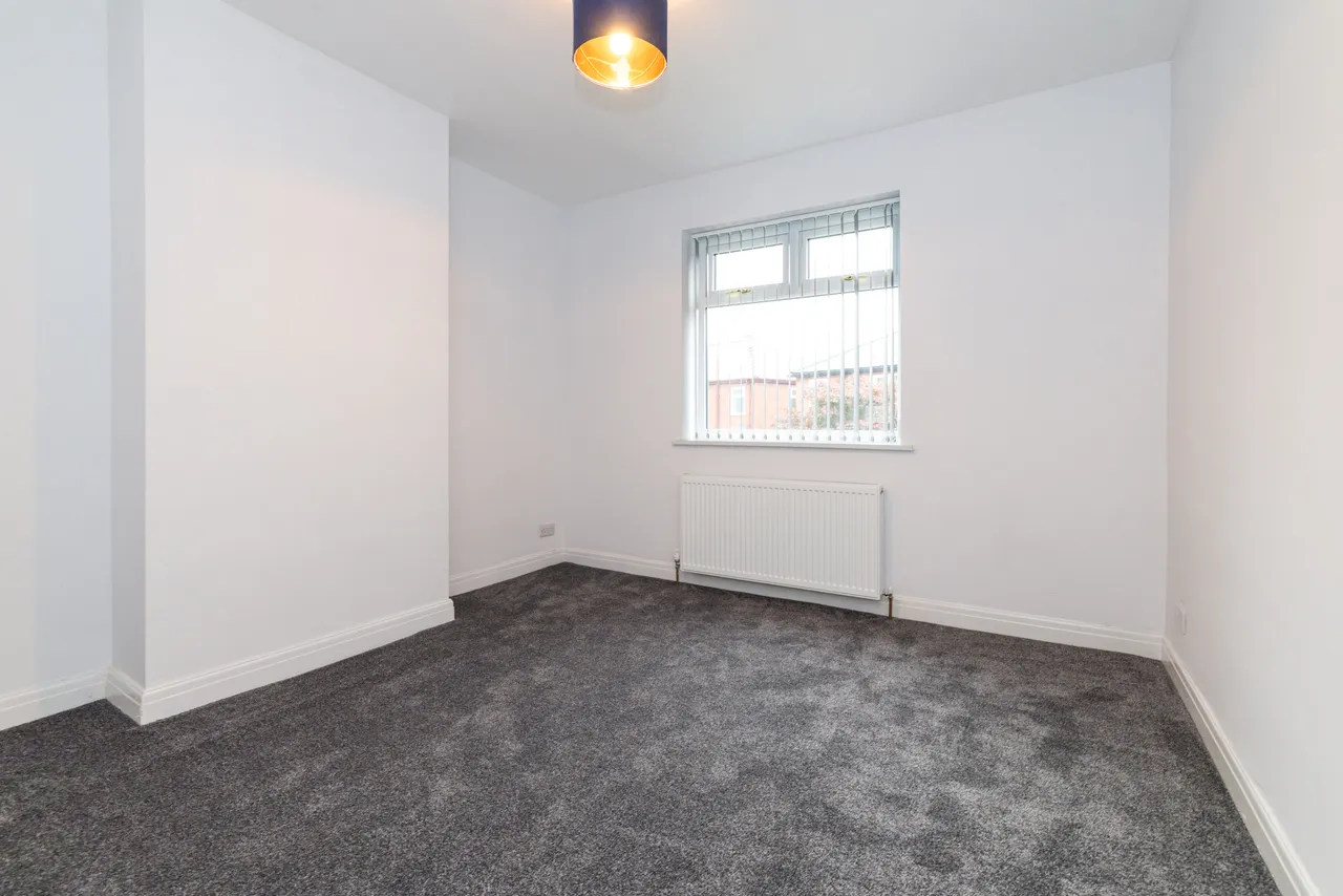 Walkden Avenue East, Swinley, WN1, photo 13