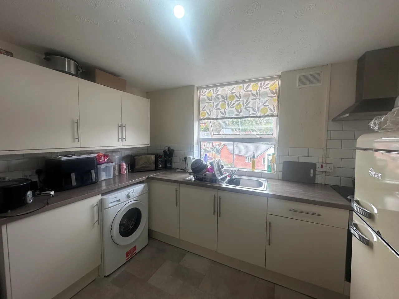 2 bed flat to rent — Comberton Hill, DY10 1QN
