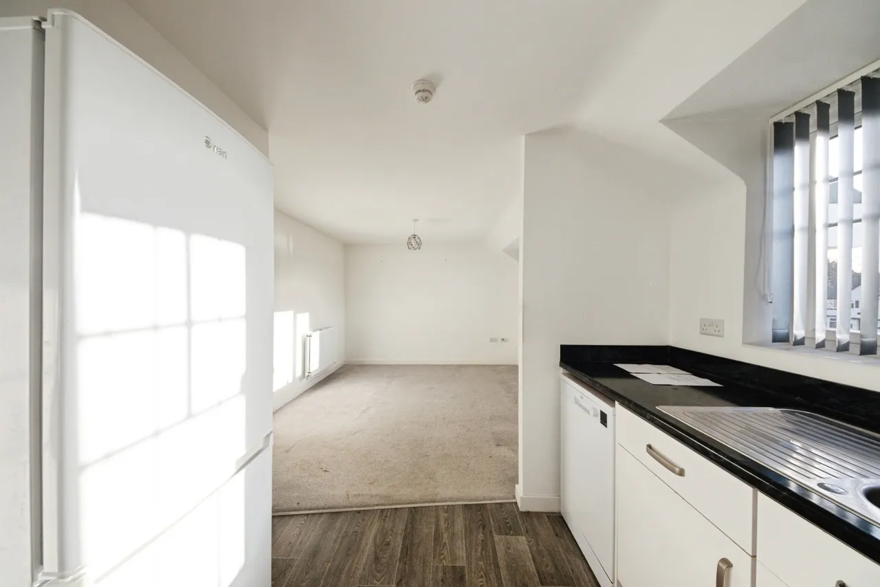 Exel Drive, Birmingham, West Midlands, B11, photo 3