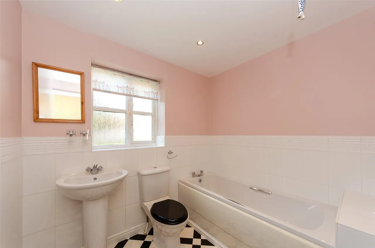 Penrhyn Avenue, Rhos on Sea, photo 9