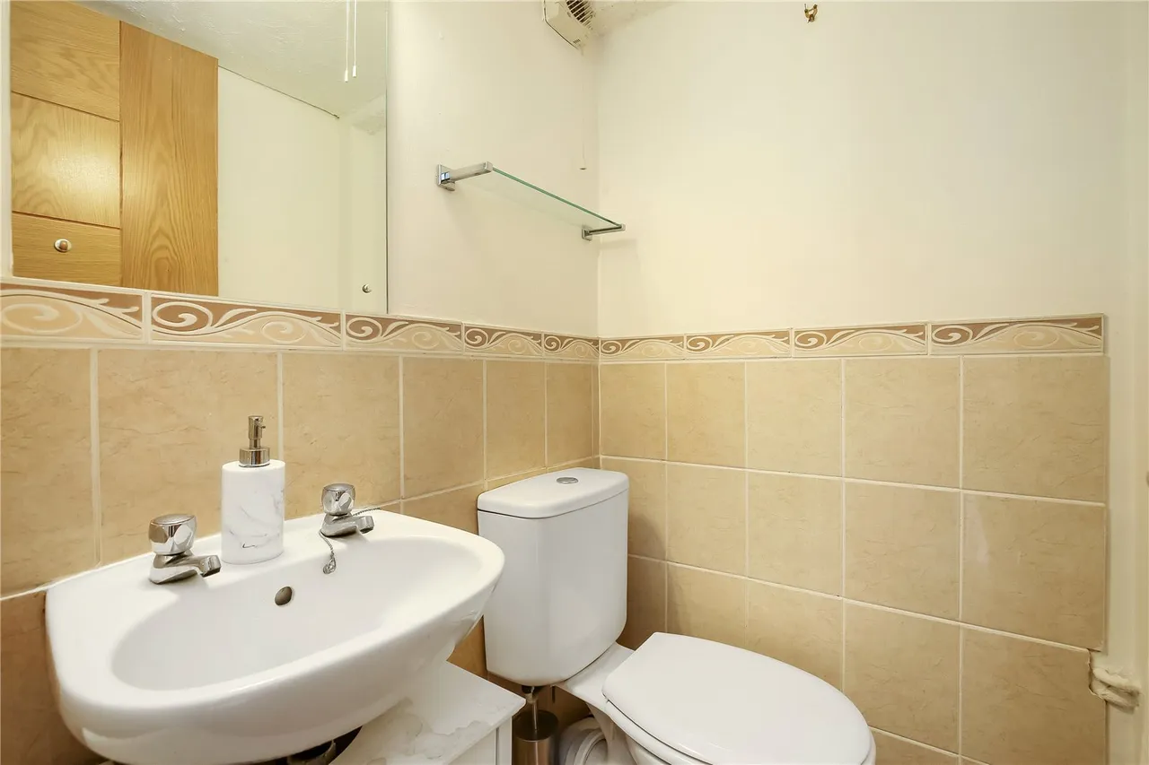 Victoria Road, Salisbury, Wiltshire, SP1 3NG, photo 7