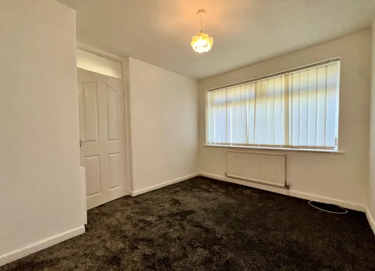 Rosewood Avenue, Droylsden, M43, photo 10