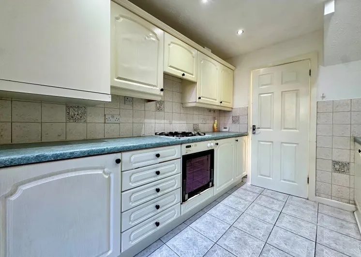 Rosewood Avenue, Droylsden, M43, photo 7