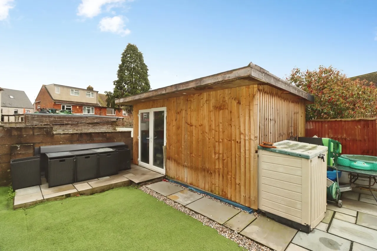 Ambleside Avenue, Bristol, Somerset, BS10, photo 17