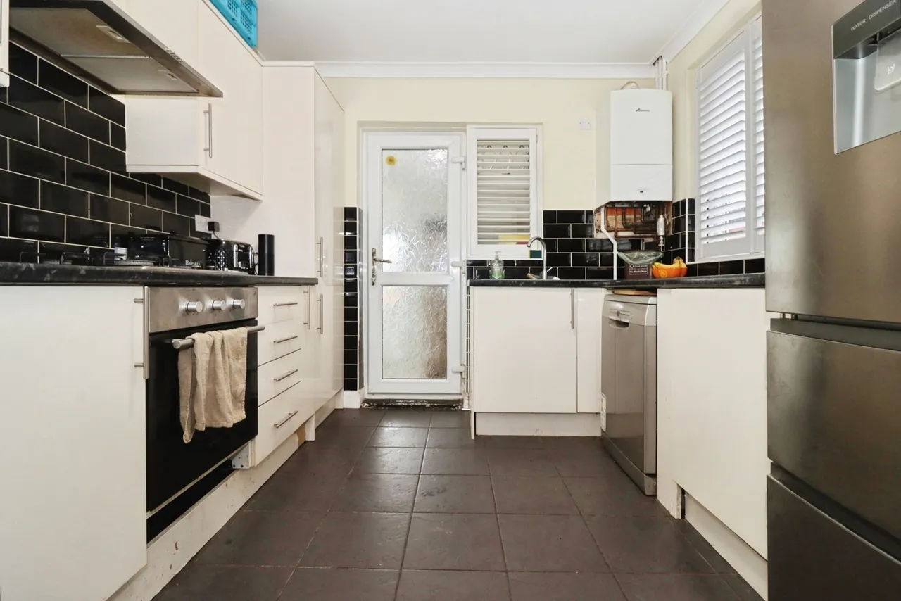 Ambleside Avenue, Bristol, Somerset, BS10, photo 3