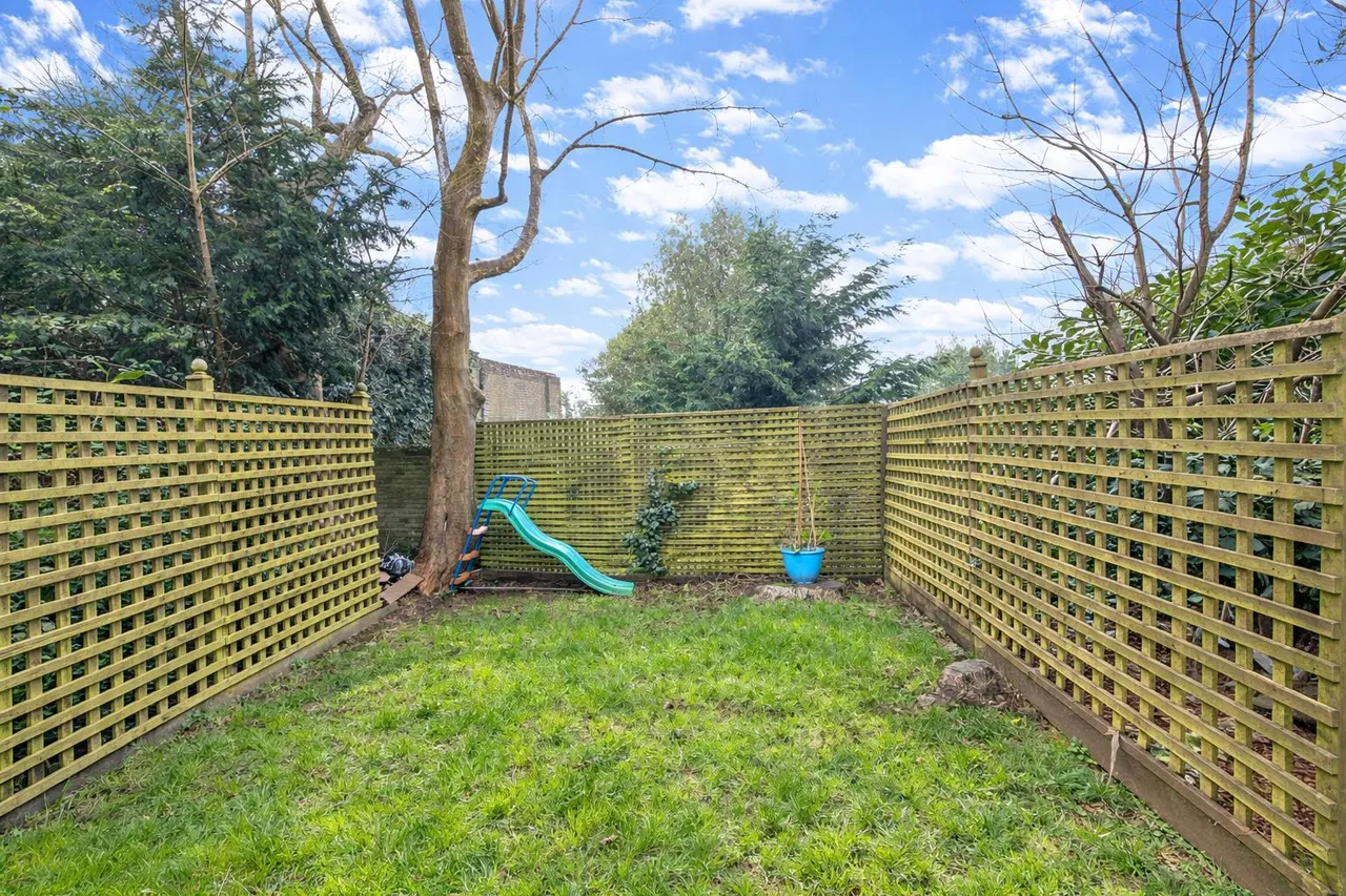 Warburton Close, Uckfield, TN22 1TN, photo 13