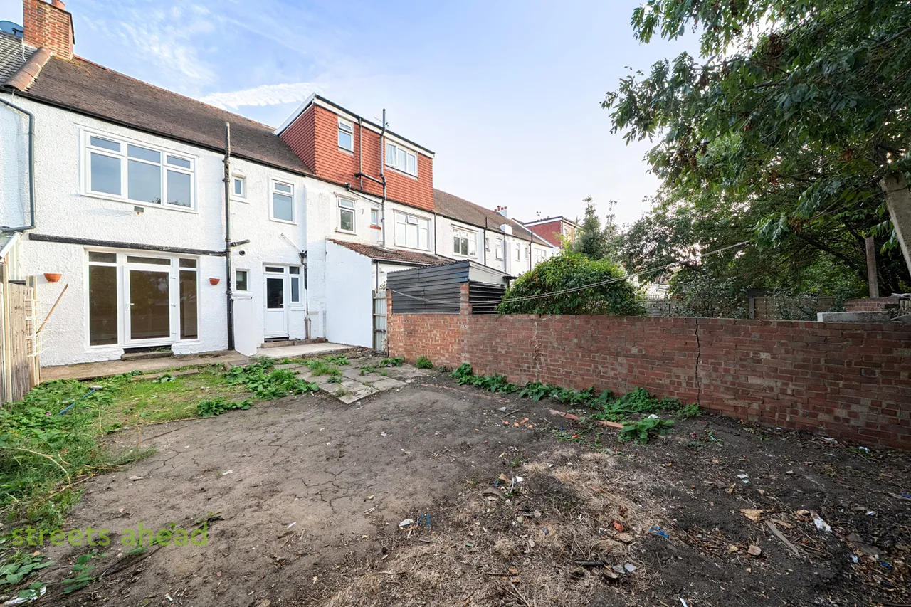 Redford Avenue, Thornton Heath, CR7, photo 10