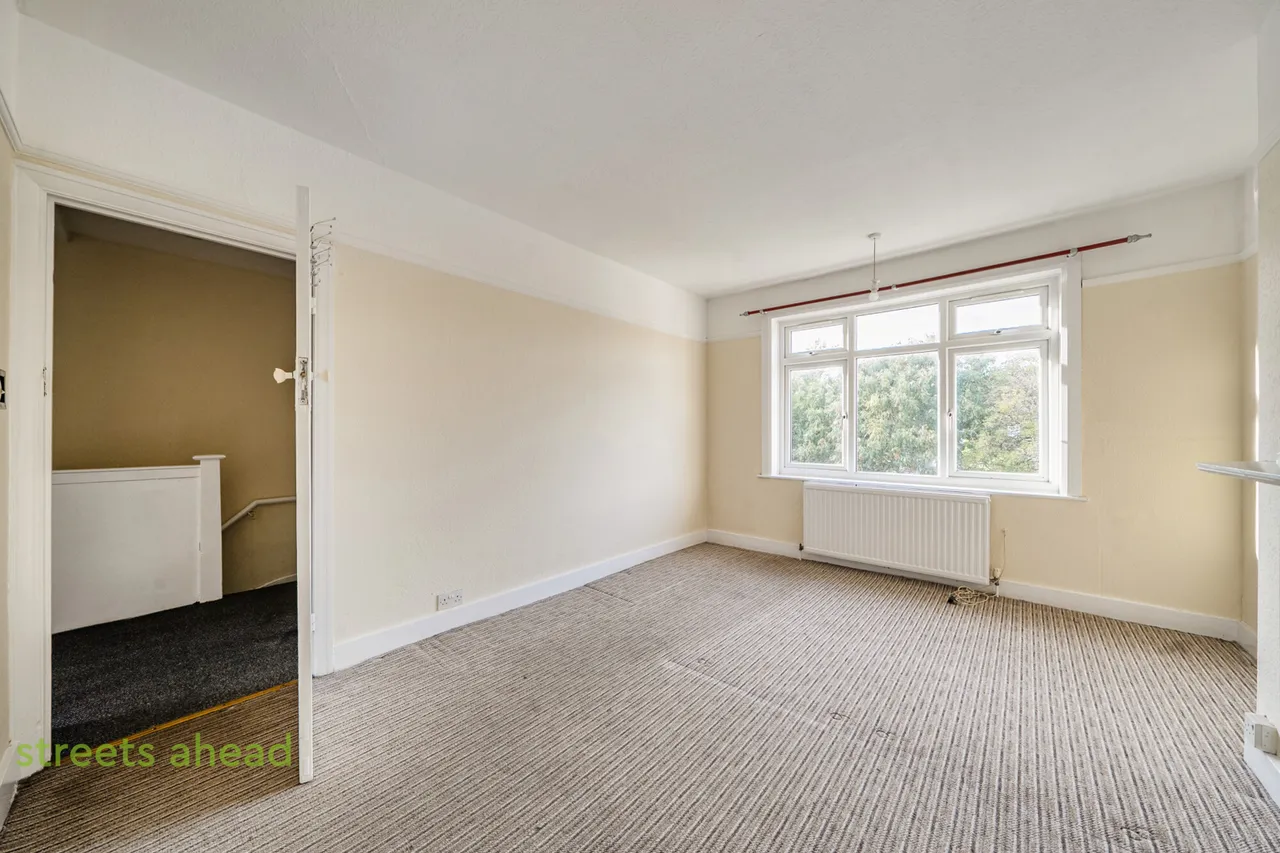 Redford Avenue, Thornton Heath, CR7, photo 13