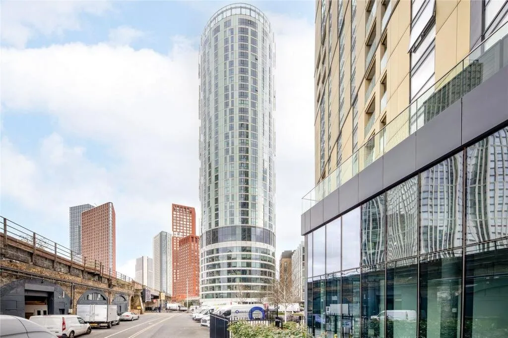 Wandsworth Road, Nine Elms, SW8, photo 9