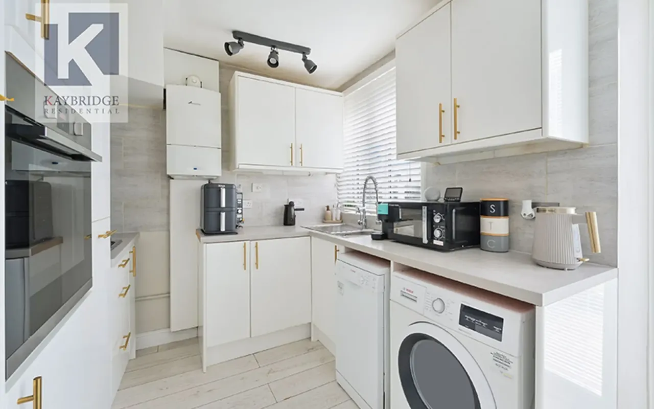 Vincent Avenue, Surbiton, KT5, photo 3