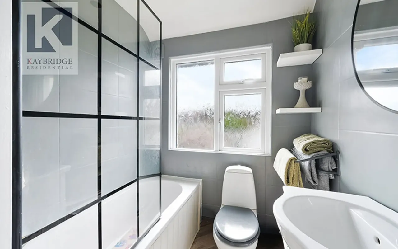 Vincent Avenue, Surbiton, KT5, photo 10
