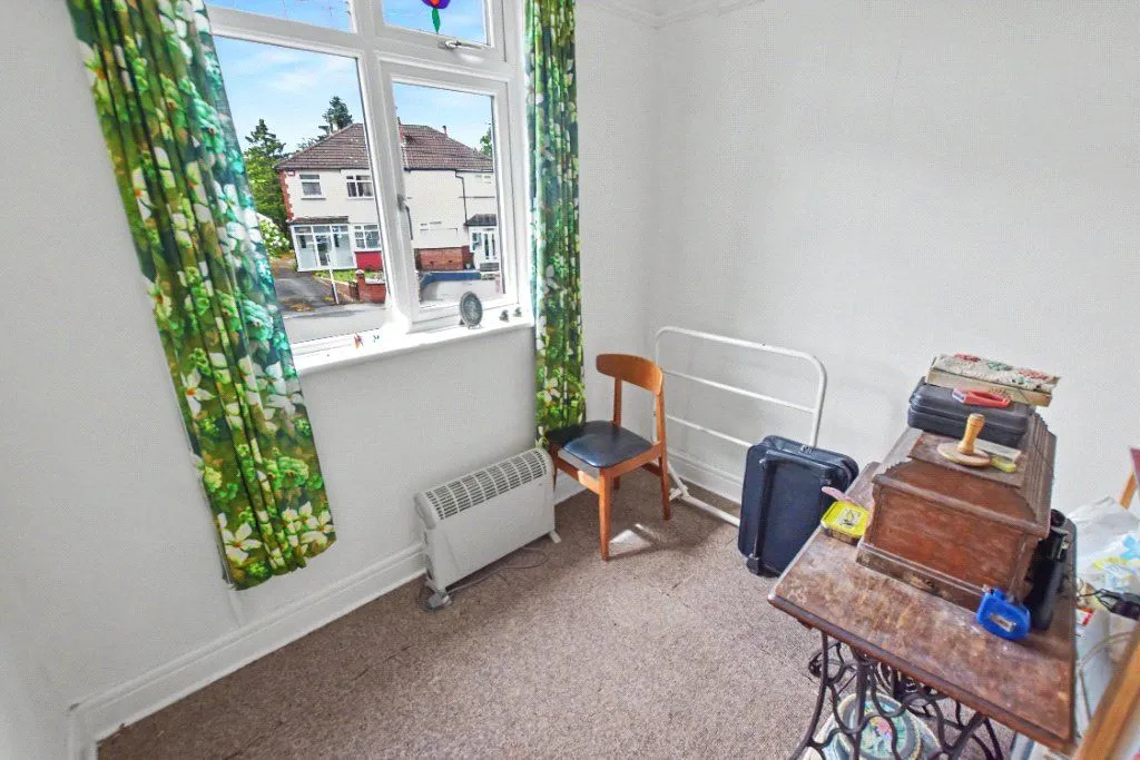 Armley Grange Oval, Leeds, LS12, photo 9
