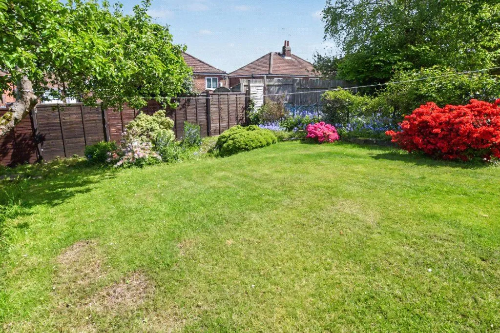 Armley Grange Oval, Leeds, LS12, photo 14