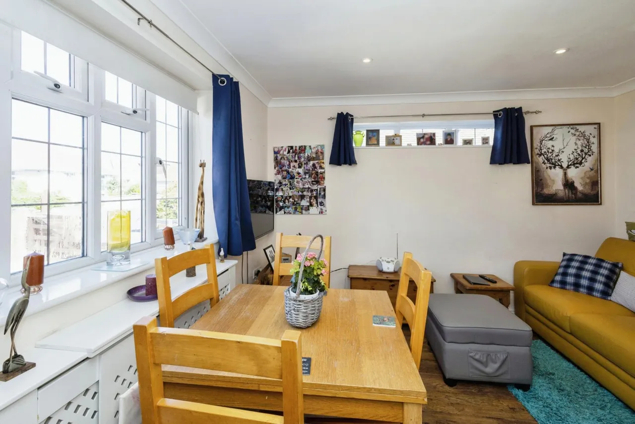 Marshall Road, Hayling Island, PO11, photo 9