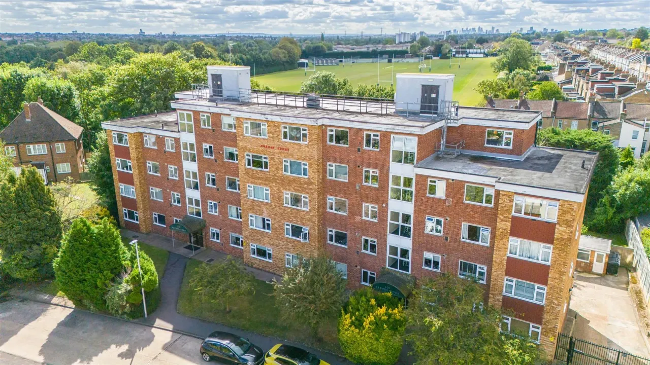 Durham Avenue, Woodford Green, IG8, photo 12