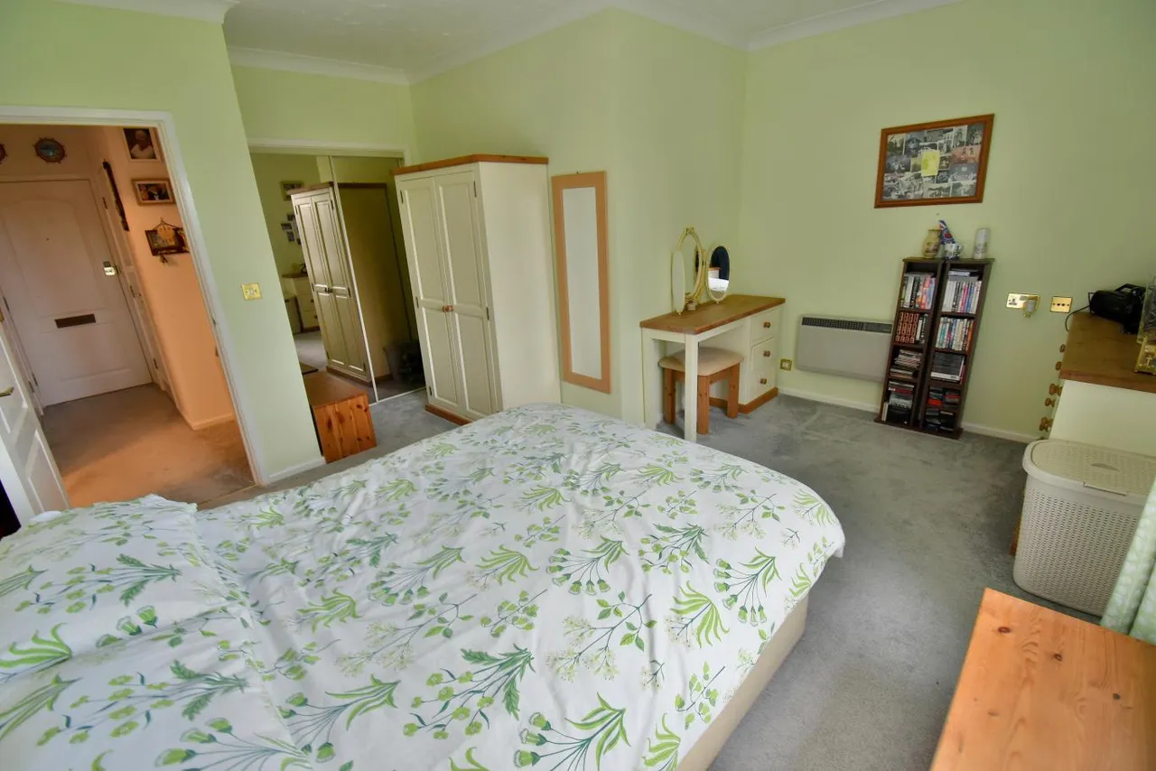 St Marys Mews, BH22, photo 8