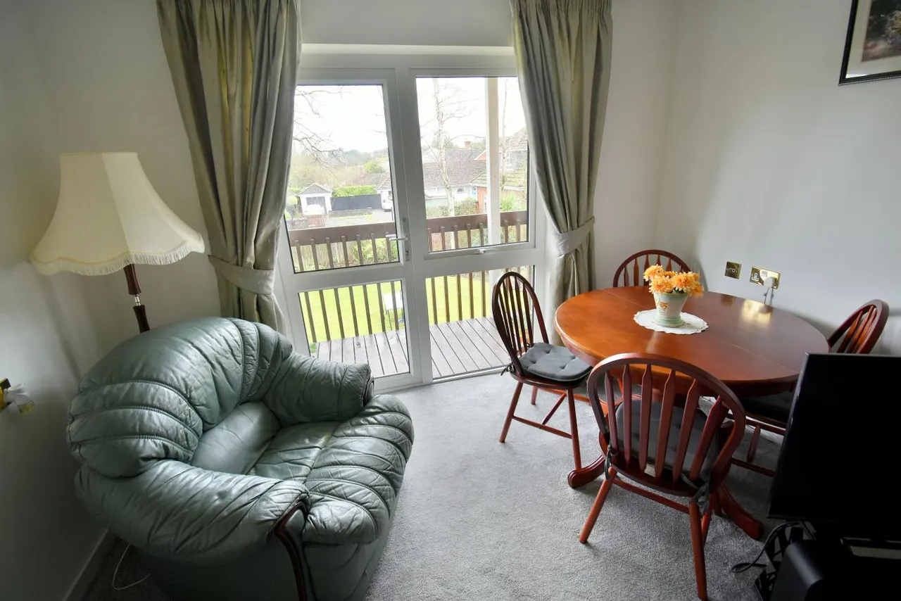St Marys Mews, BH22, photo 6