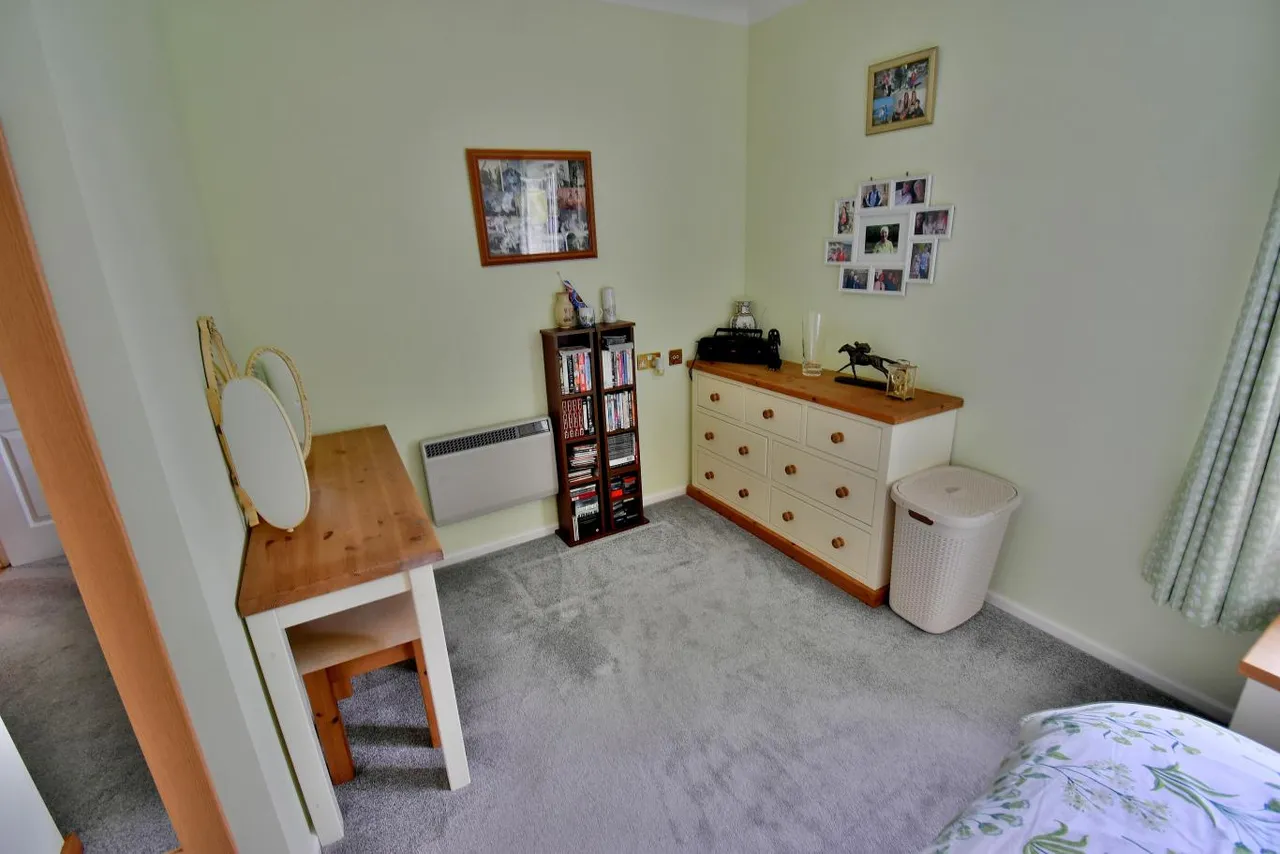 St Marys Mews, BH22, photo 9