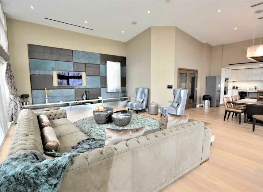 East Drive, Hendon, NW9, photo 2