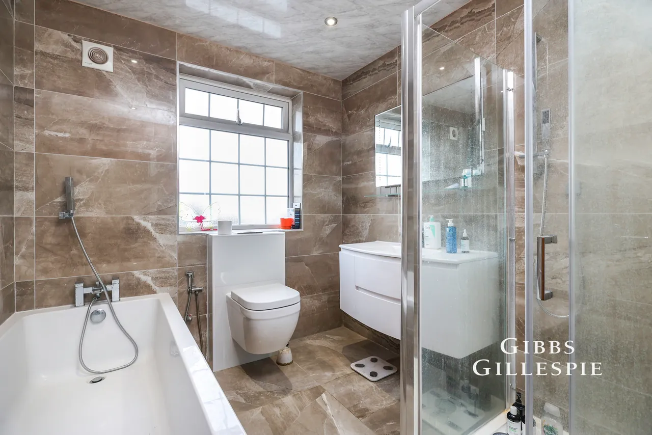Tangmere Gardens, Northolt Fees Apply, UB5, photo 10