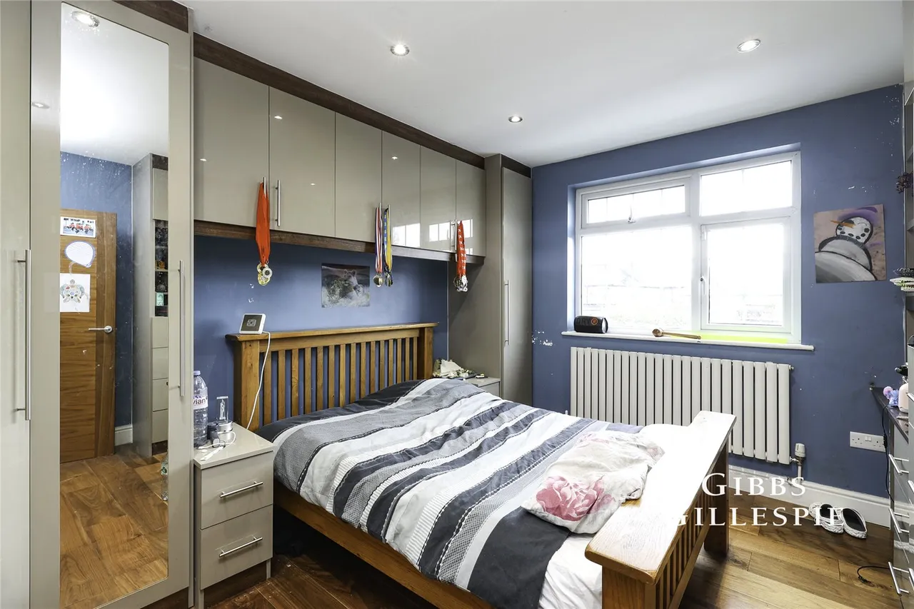 Tangmere Gardens, Northolt Fees Apply, UB5, photo 11
