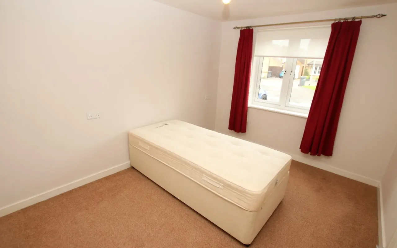 Elmroyd Court Penistone, photo 9