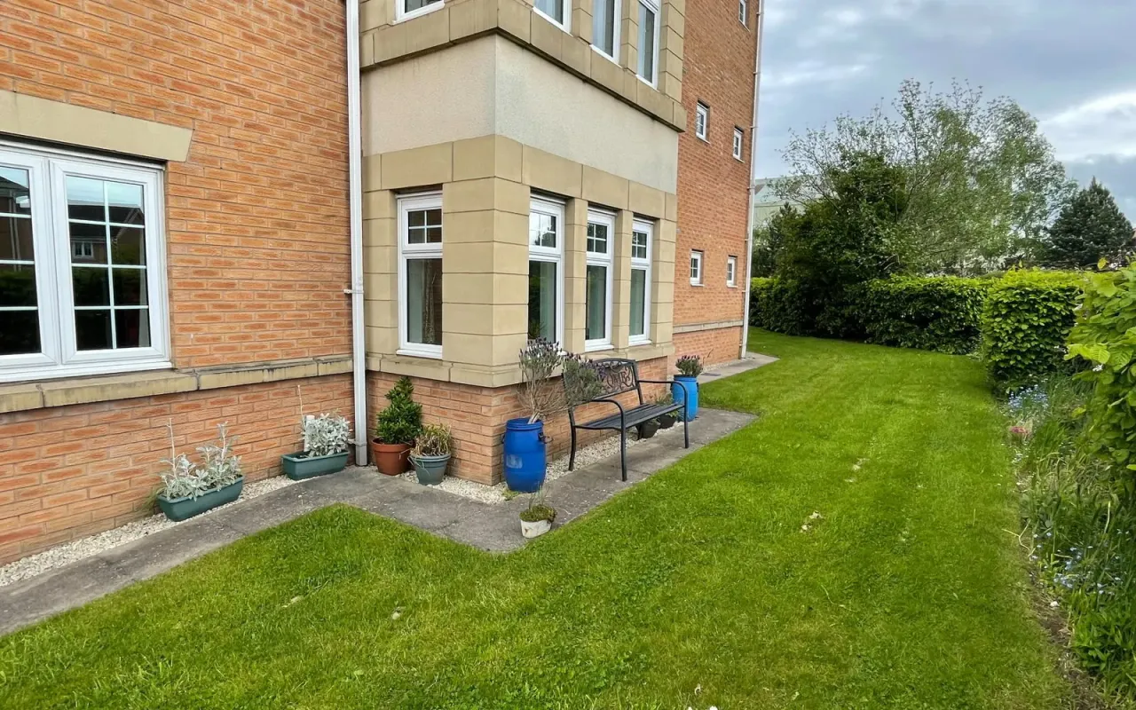 Elmroyd Court Penistone, photo 12