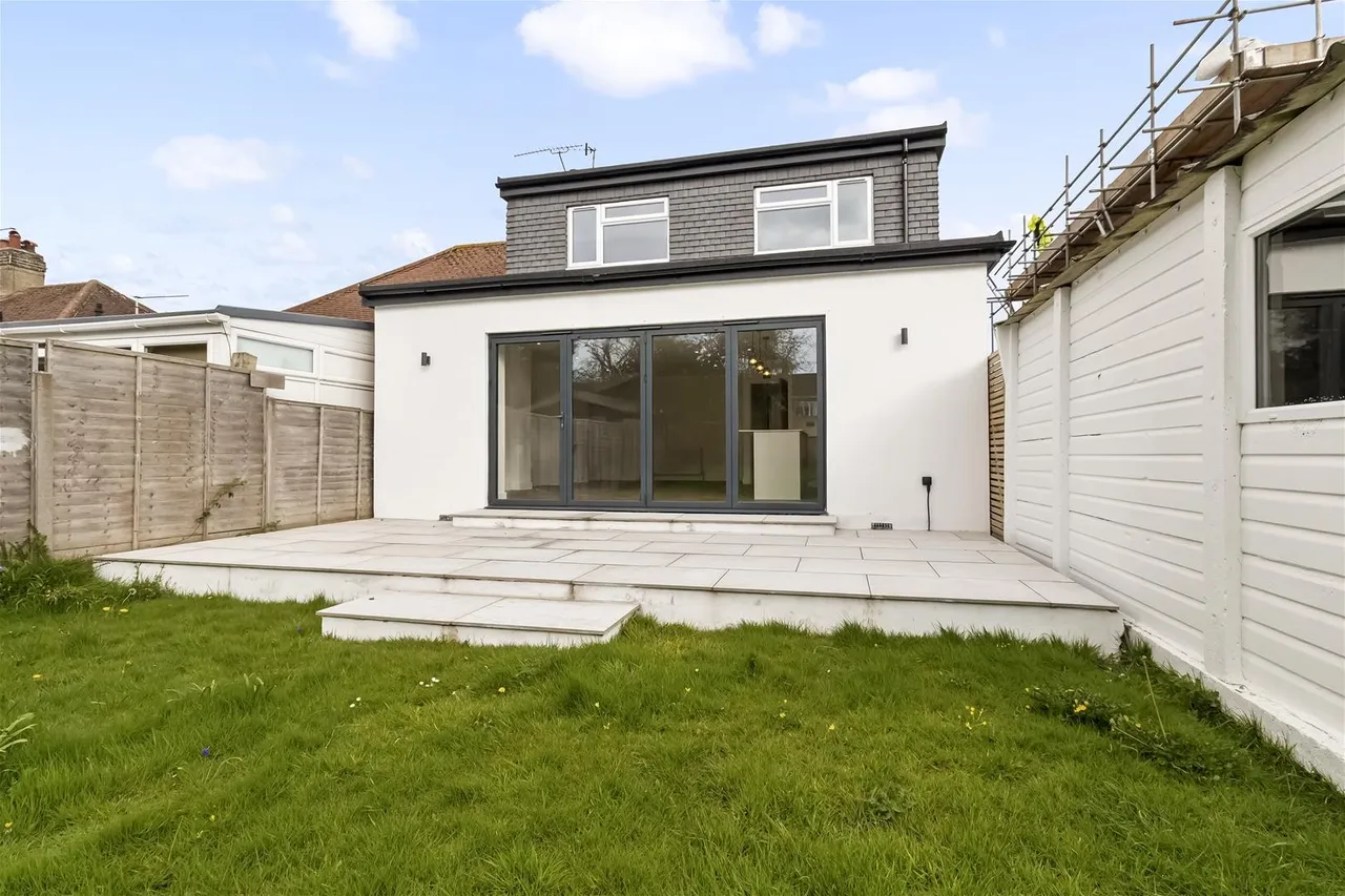 Sunningdale Road, Worthing, photo 11